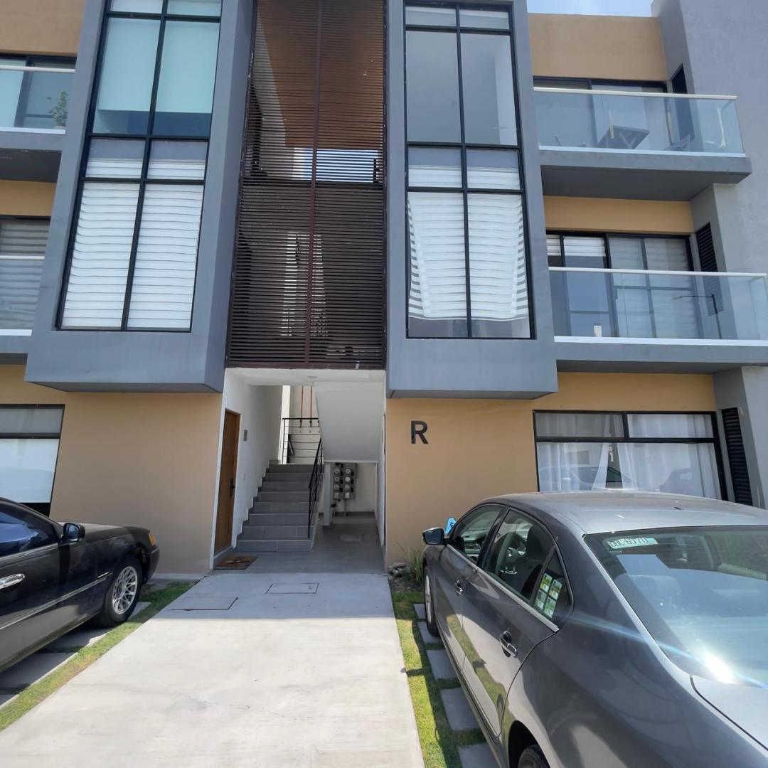 VENTA DE DEPARTAMANTO EN HACIENDA CARLOTA MANAHAL 2 RECAMARAS